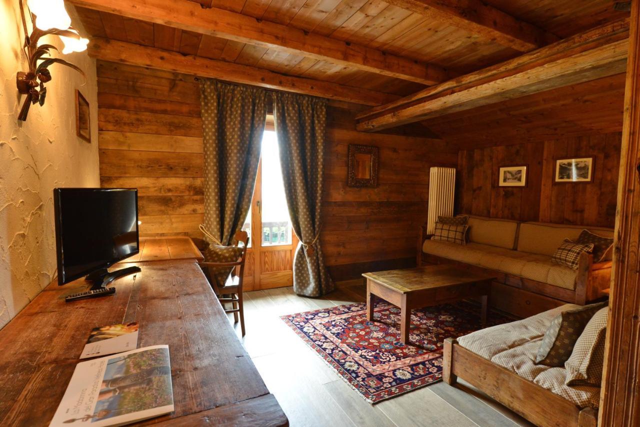 La Madonnina Del Gran Paradiso Wellness Hotel Когне Екстериор снимка
