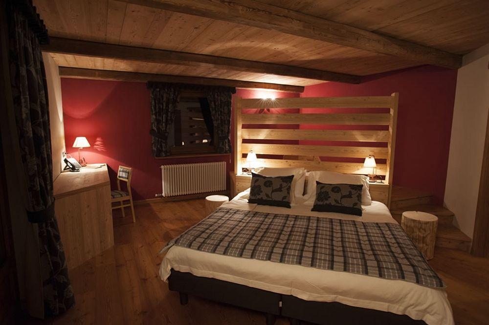 La Madonnina Del Gran Paradiso Wellness Hotel Когне Екстериор снимка