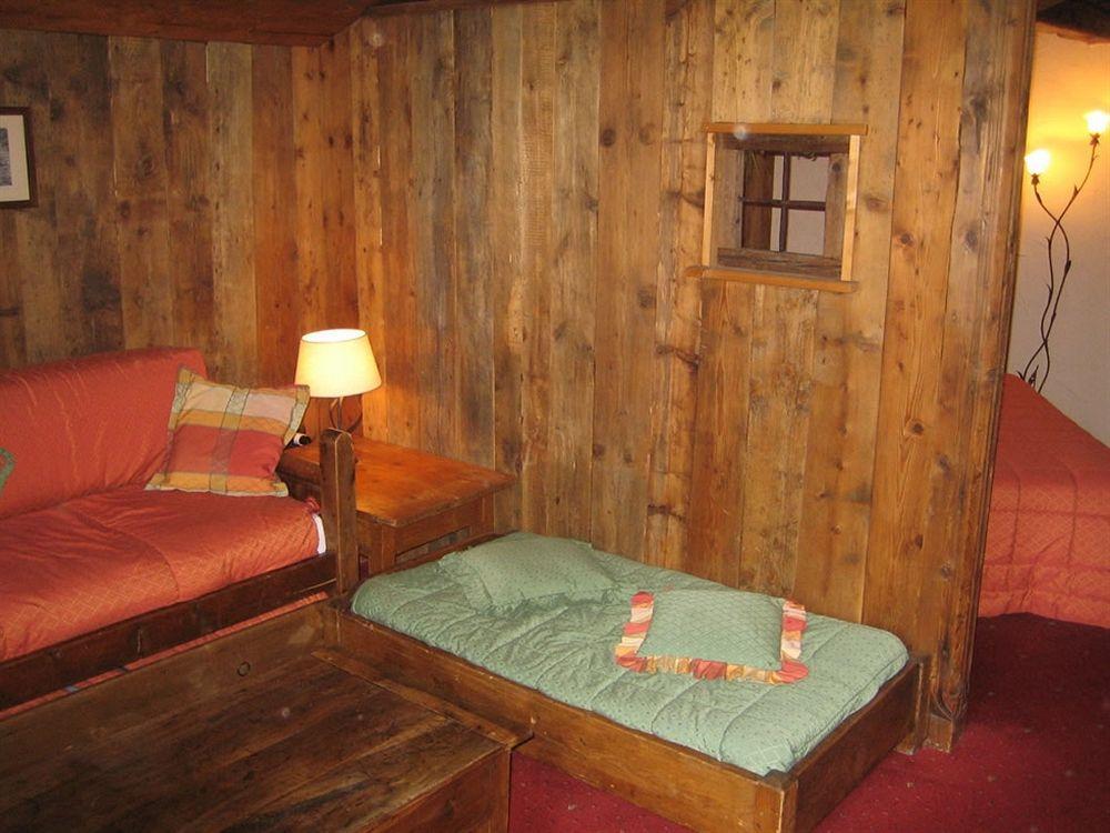 La Madonnina Del Gran Paradiso Wellness Hotel Когне Екстериор снимка