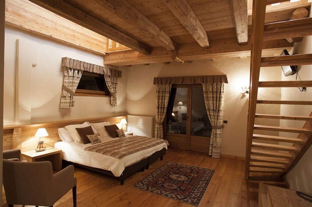 La Madonnina Del Gran Paradiso Wellness Hotel Когне Екстериор снимка